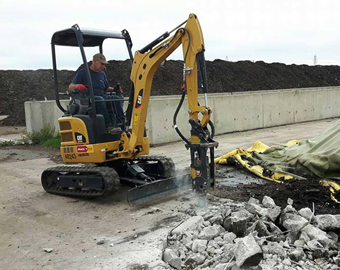 Breaking cracked concrete